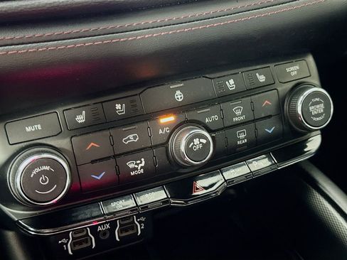 Used 2021 Dodge Durango R/T AWD/4WD image 29