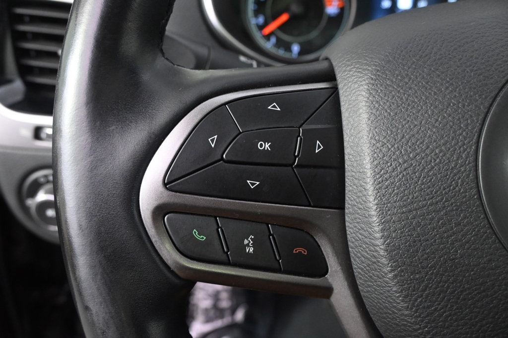 Used 2019 Jeep Cherokee Limited AWD/4WD image 33