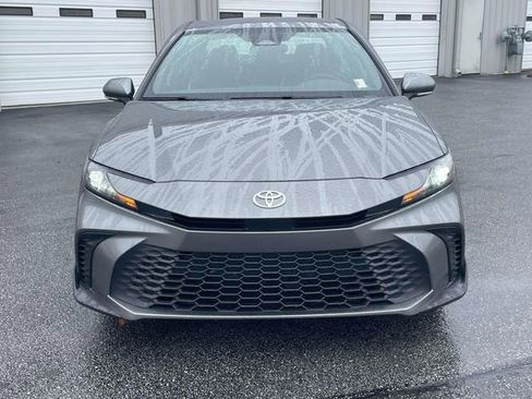 Used 2026 Toyota Camry SE FWD image 16