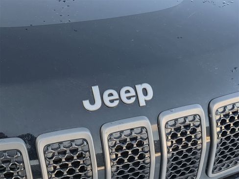 Used 2020 Jeep Cherokee Trailhawk w/ Comfort/Convenience Group image 19