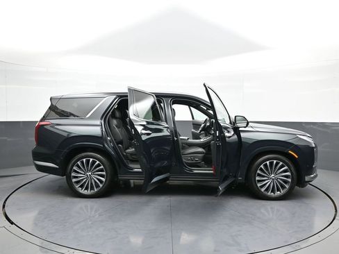 Used 2024 Hyundai Palisade Calligraphy image 44