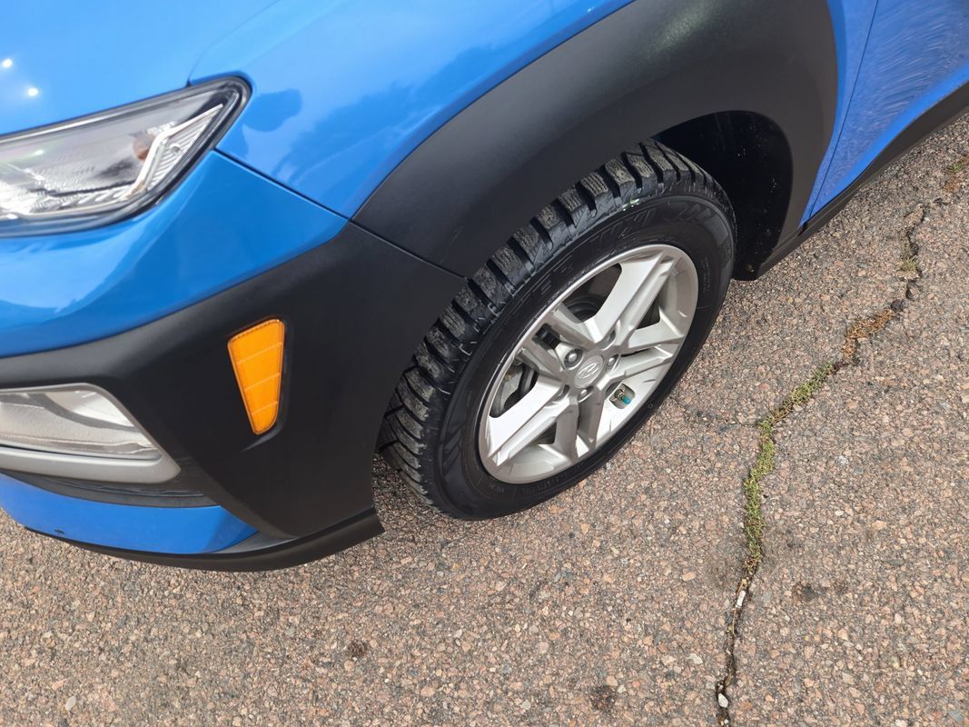 Used 2018 Hyundai Kona SE AWD/4WD image 5