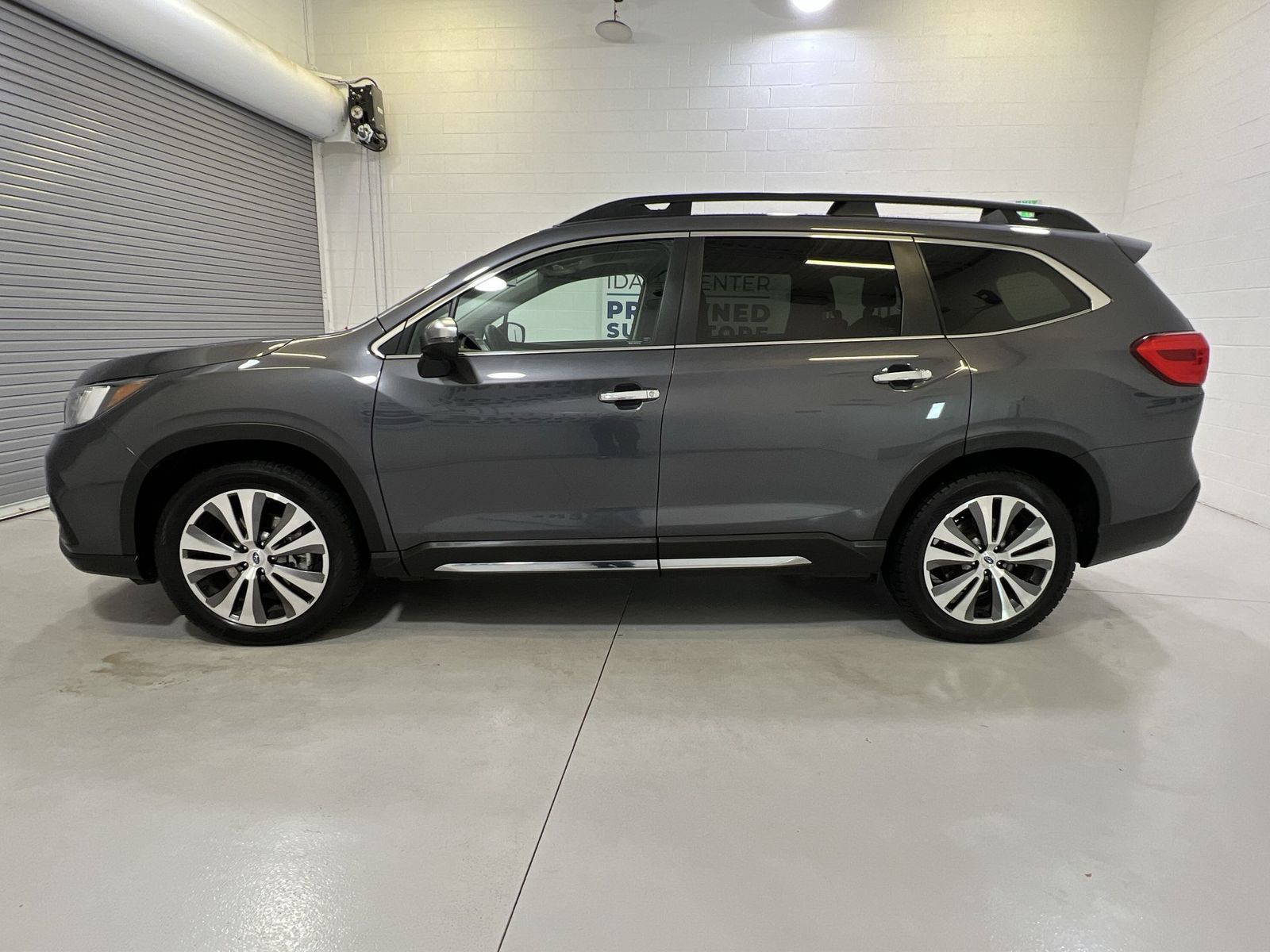 Used 2022 Subaru Ascent Touring AWD/4WD image 3