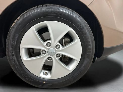 Used 2016 Kia Soul FWD image 22