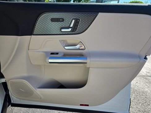 New 2026 Mercedes-Benz GLA 250 4MATIC image 24