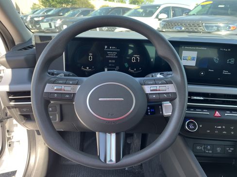 Used 2025 Hyundai Sonata SEL FWD image 20
