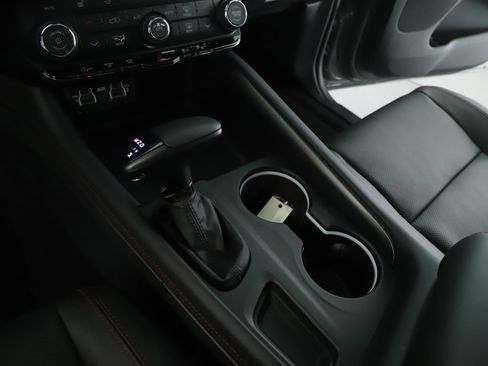 Used 2024 Dodge Durango GT AWD/4WD image 17