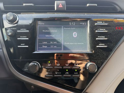 Used 2019 Toyota Camry LE FWD image 14