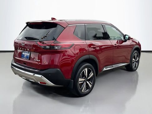 Used 2023 Nissan Rogue Platinum image 5