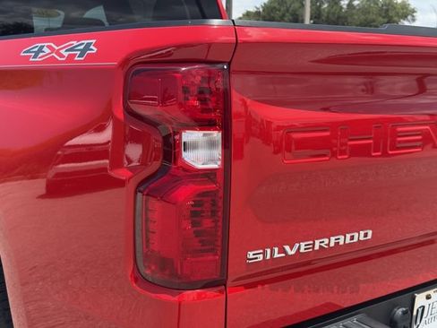 Used 2023 Chevrolet Silverado 1500 LT AWD/4WD image 14