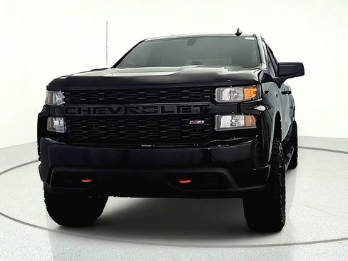 Used 2021 Chevrolet Silverado 1500 Custom Trail Boss w/ Midnight Edition AWD/4WD image 8