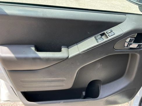 Used 2019 Nissan Frontier SV RWD image 21