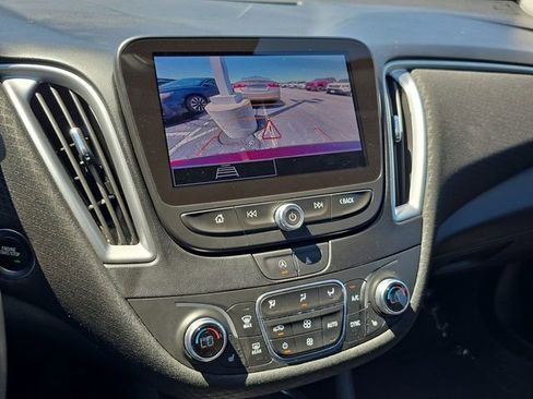 Used 2024 Chevrolet Malibu LT FWD image 14
