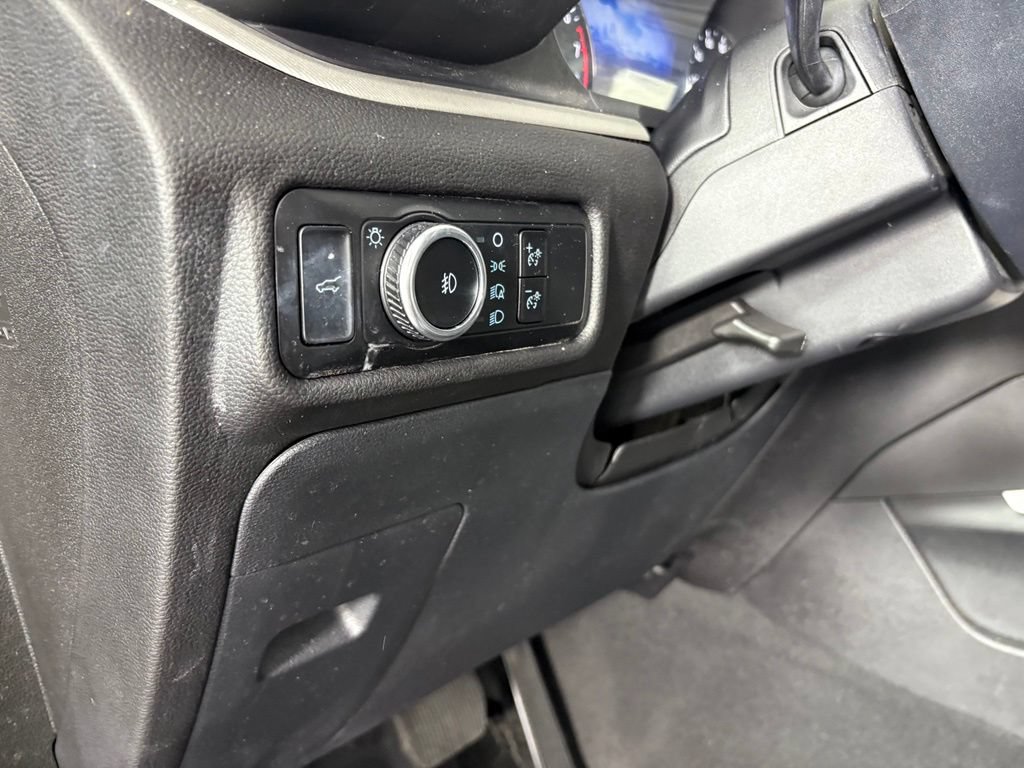 Certified 2023 Ford Explorer XLT w/ Equipment Group 202A AWD/4WD image 16