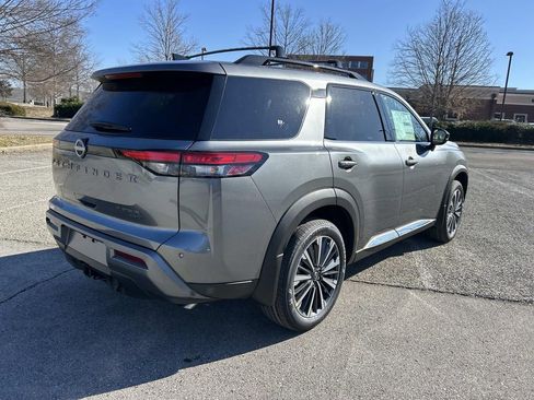 New 2026 Nissan Pathfinder Platinum AWD/4WD image 7