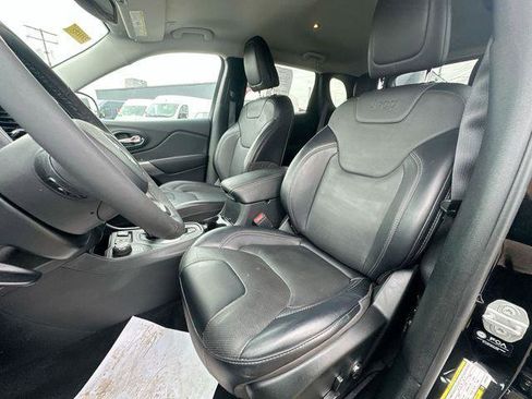 Certified 2022 Jeep Cherokee Latitude Lux image 13