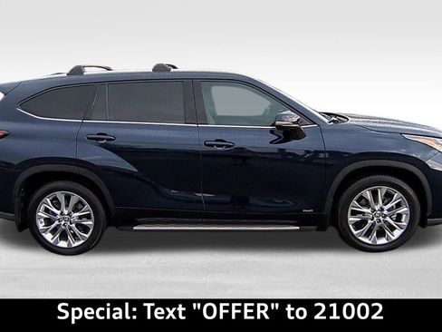 Used 2023 Toyota Highlander Limited image 37