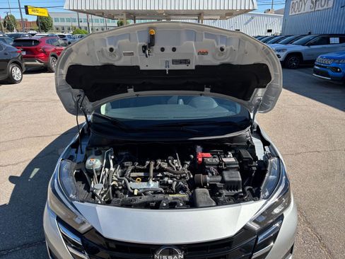 Used 2025 Nissan Versa SV FWD image 30