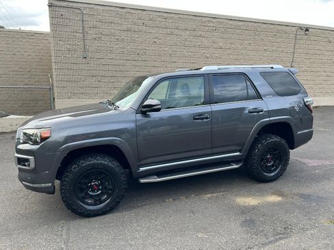 Used 2014 Toyota 4Runner Limited AWD/4WD image 8
