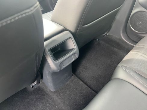 Used 2025 Honda HR-V EX-L image 23