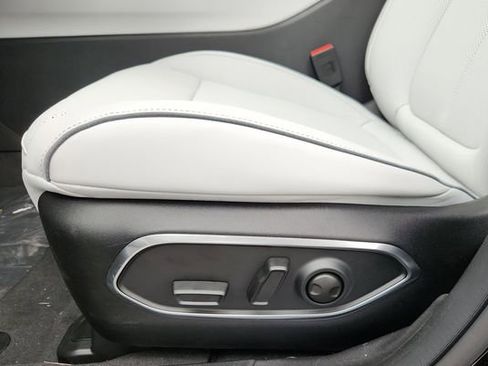 New 2025 Jeep Wagoneer S Limited image 19