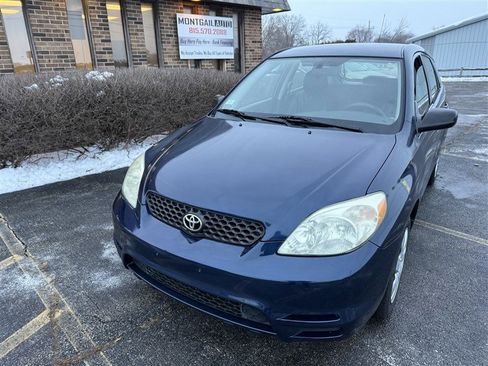 Used 2004 Toyota Matrix XR image 2