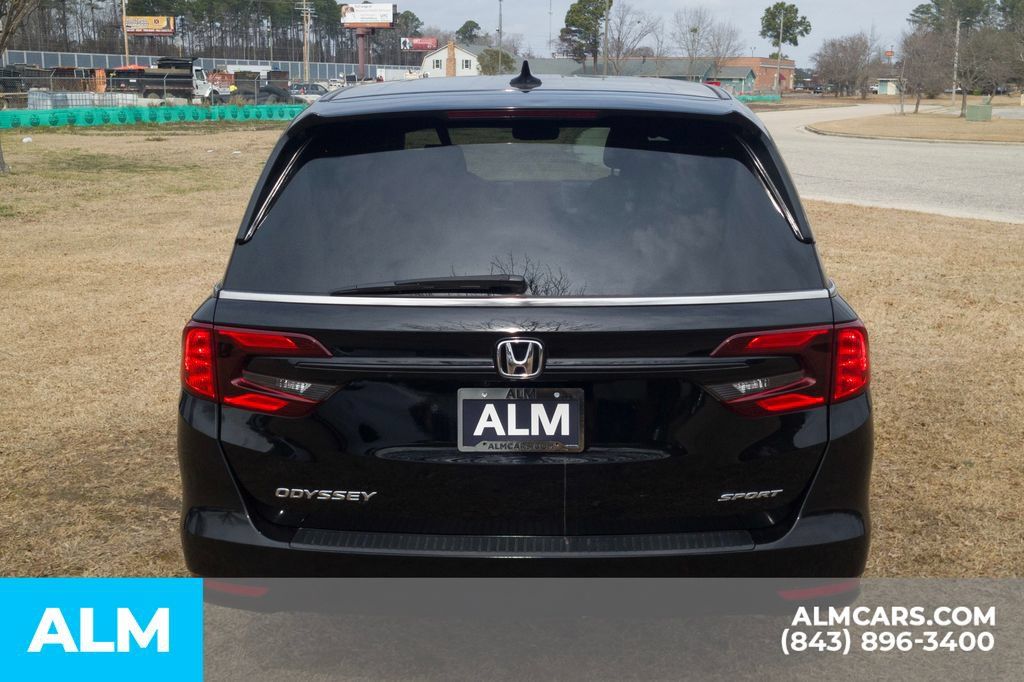Used 2023 Honda Odyssey Sport image 6