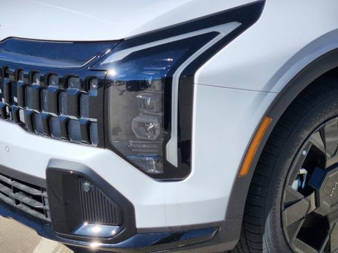 New 2026 Kia Sportage X-Line w/ X-Line Premium Package image 6