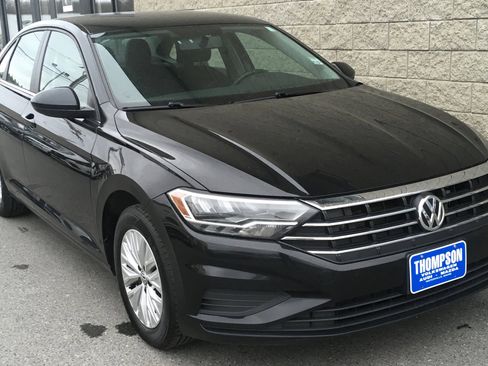 Used 2019 Volkswagen Jetta S FWD image 1