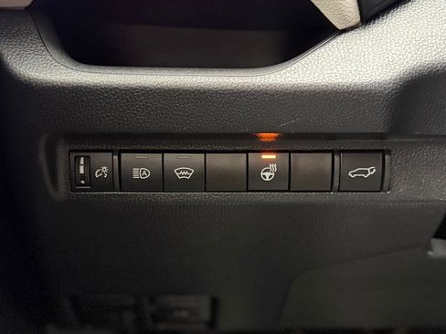 Used 2023 Toyota RAV4 XLE image 24