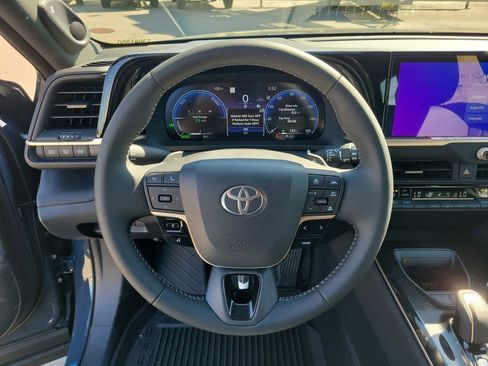 New 2026 Toyota Crown Signia Limited image 26