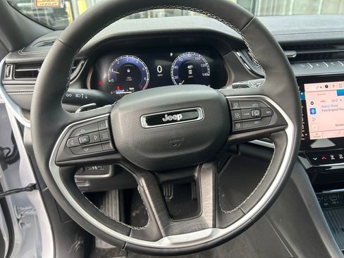 New 2026 Jeep Grand Cherokee Altitude AWD/4WD image 16