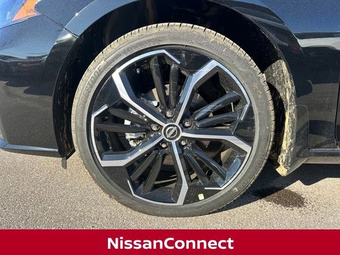 New 2025 Nissan Altima 2.5 SR w/ SR Premium Package image 11