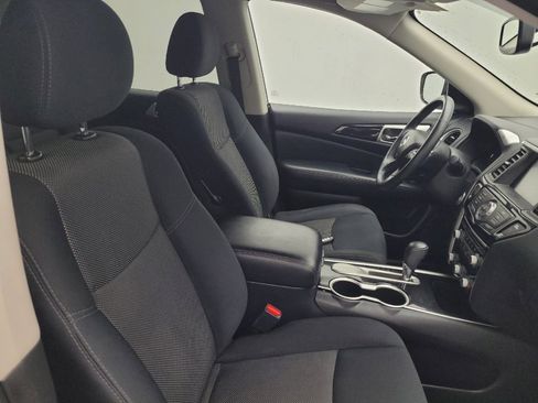 Used 2019 Nissan Pathfinder SV FWD image 21