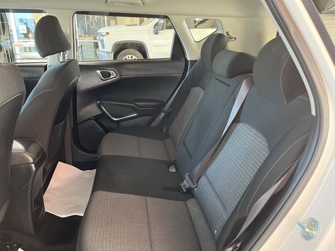 Used 2022 Kia Soul EX image 22