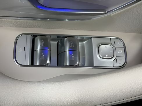 Certified 2025 Mercedes-Benz GLE 450 4MATIC image 27