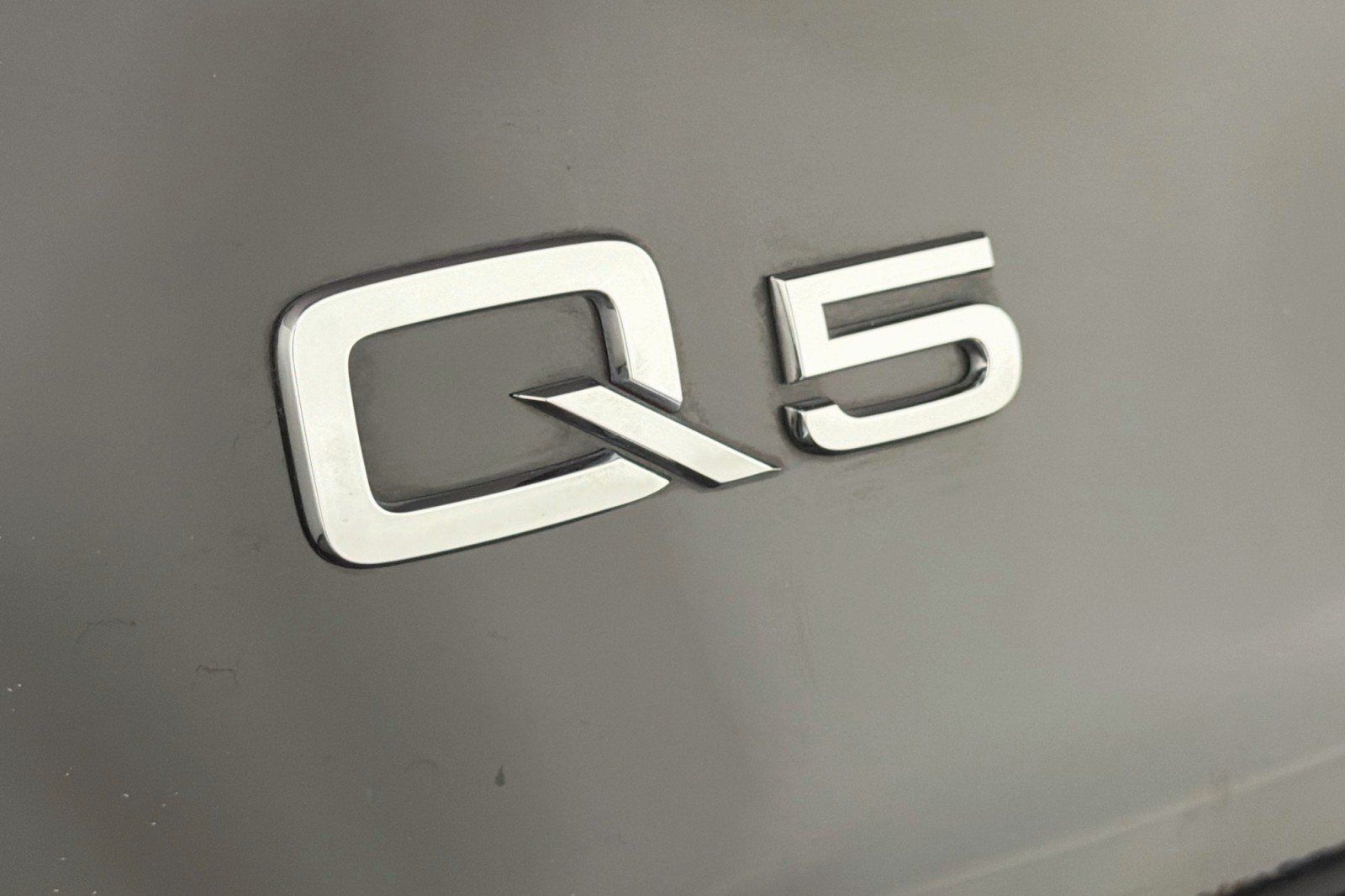 Used 2022 Audi Q5 2.0T Premium w/ Convenience Package AWD/4WD image 8