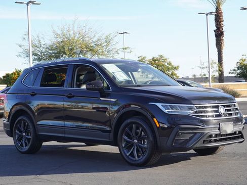 Used 2024 Volkswagen Tiguan SE image 4