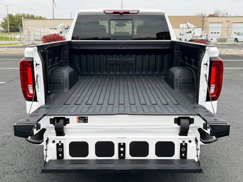 Used 2025 GMC Sierra 1500 Denali image 11