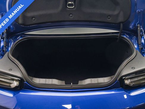 Used 2019 Chevrolet Camaro SS image 7