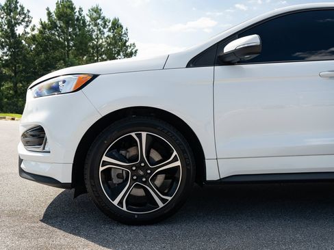 Used 2023 Ford Edge ST AWD/4WD image 4