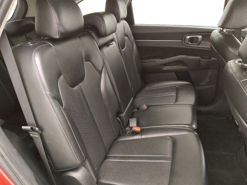 Used 2021 Kia Sorento S w/ Panoramic Sunroof Package AWD/4WD image 19