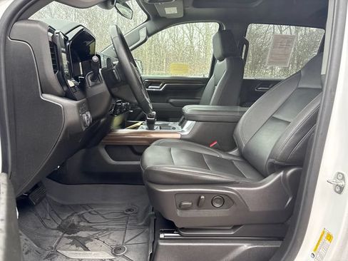 Certified 2024 Chevrolet Silverado 1500 RST AWD/4WD image 35