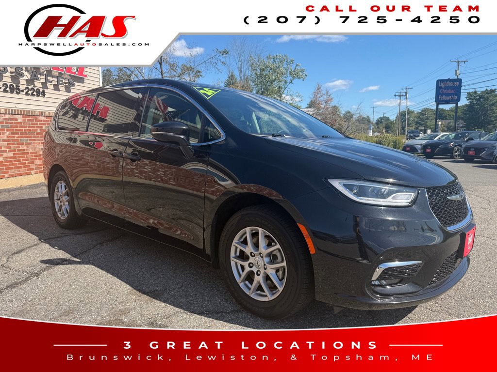 Used 2024 Chrysler Pacifica Touring-L FWD image 8