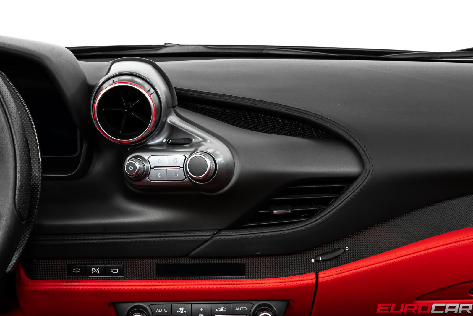 Used 2022 Ferrari F8 Tributo RWD image 40