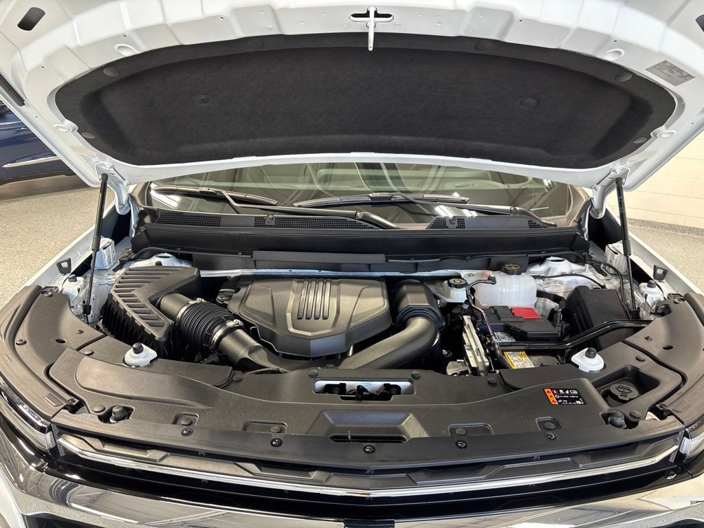 Used 2026 Chevrolet Traverse LT FWD image 61