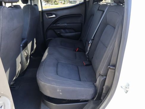 Used 2021 Chevrolet Colorado LT image 14