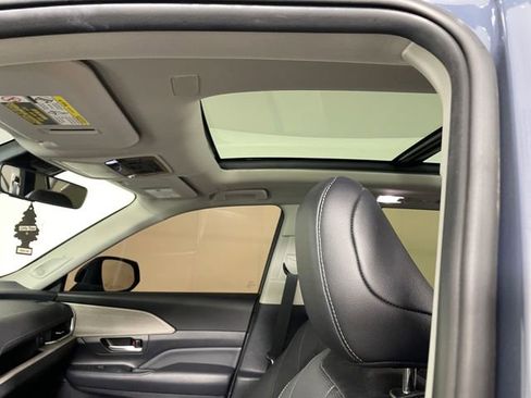 Used 2024 Toyota Grand Highlander Limited image 10