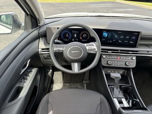 New 2026 Hyundai Tucson SE AWD/4WD image 16