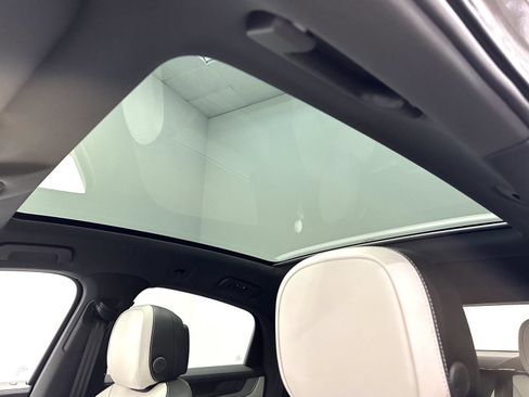 New 2026 Porsche Cayenne Coupe AWD/4WD image 21